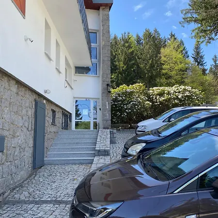 Marant 스클라르스카포렘바